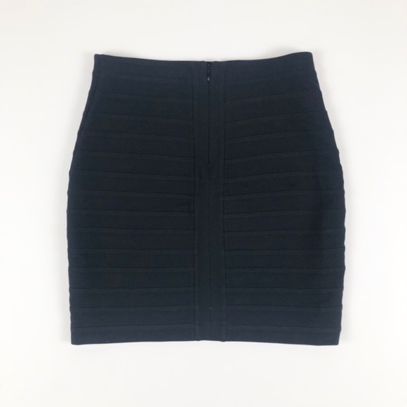 Express High-Waist Black Banded Skirt - Picture 3 of 7